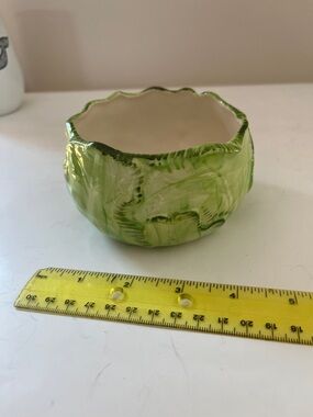 Handmade Ceramic Lettuce-Leaf Decorative Bowl in Glossy Green